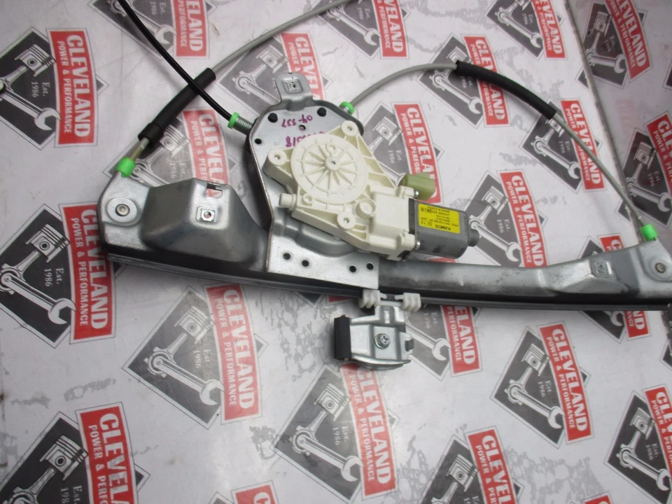 Pontiac G8 2008-2009 fabricante de equipos originales pasajero derecho puerta delantera regulador ventana con motor Foto 3 de 4