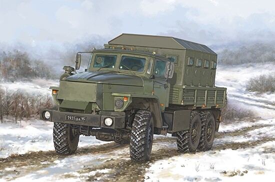 TRUMPETER 01071 1:35 Russian URAL-4320 CHZ