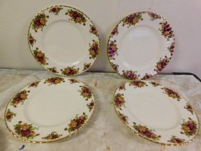 Royal Albert Bone China Old English Rose Dinner Plates 10.25'' England s/4
