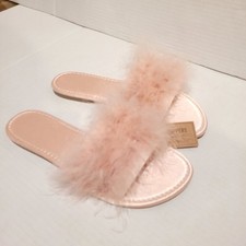 New Old Hollywood Slippers Womens Pastel Pink Faux Fur Small Medium World Market