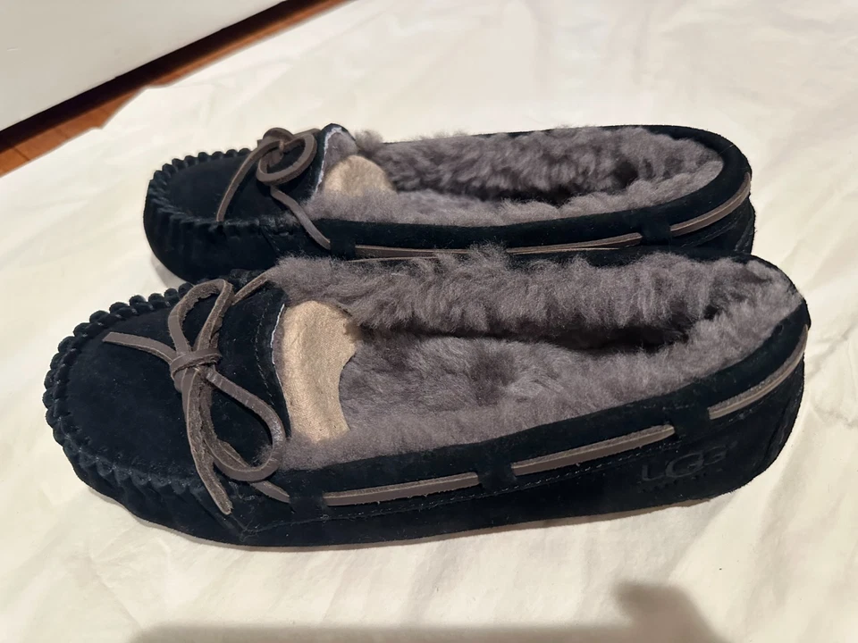 Nuevo Mocasín UGG Bella II Negro Mujer Talla 7 Foto 2 de 4