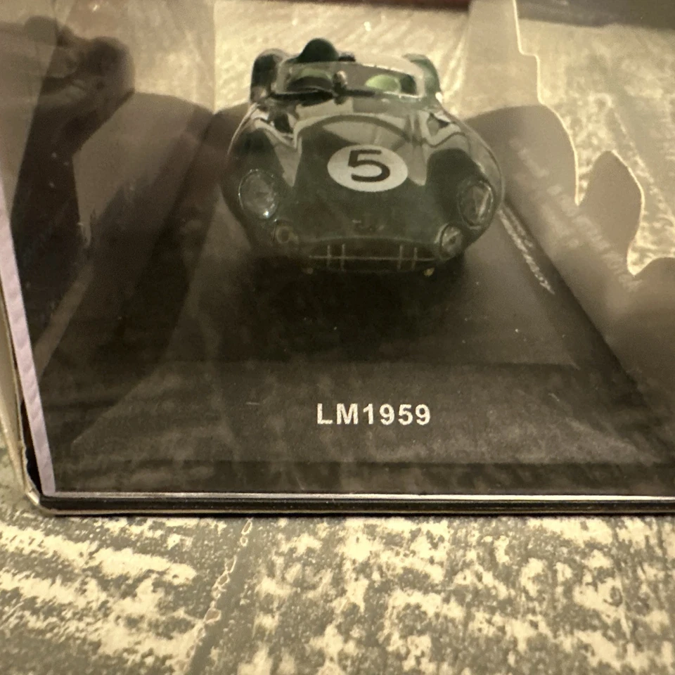 IXO 1/43 - ASTON MARTIN DBR 1 - WINNER LE MANS - 1959 LM1959 - Image 2 of 3