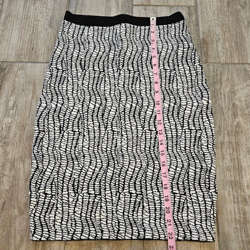 Reiss Midi Skirt Womens Size 6 Knit Stretch Pencil Straight Black White Pattern - Picture 3 of 10