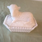 Vintage Westmoreland Milk Glass Lamb Sheep on Picket Fence Covered Dish 5.5"