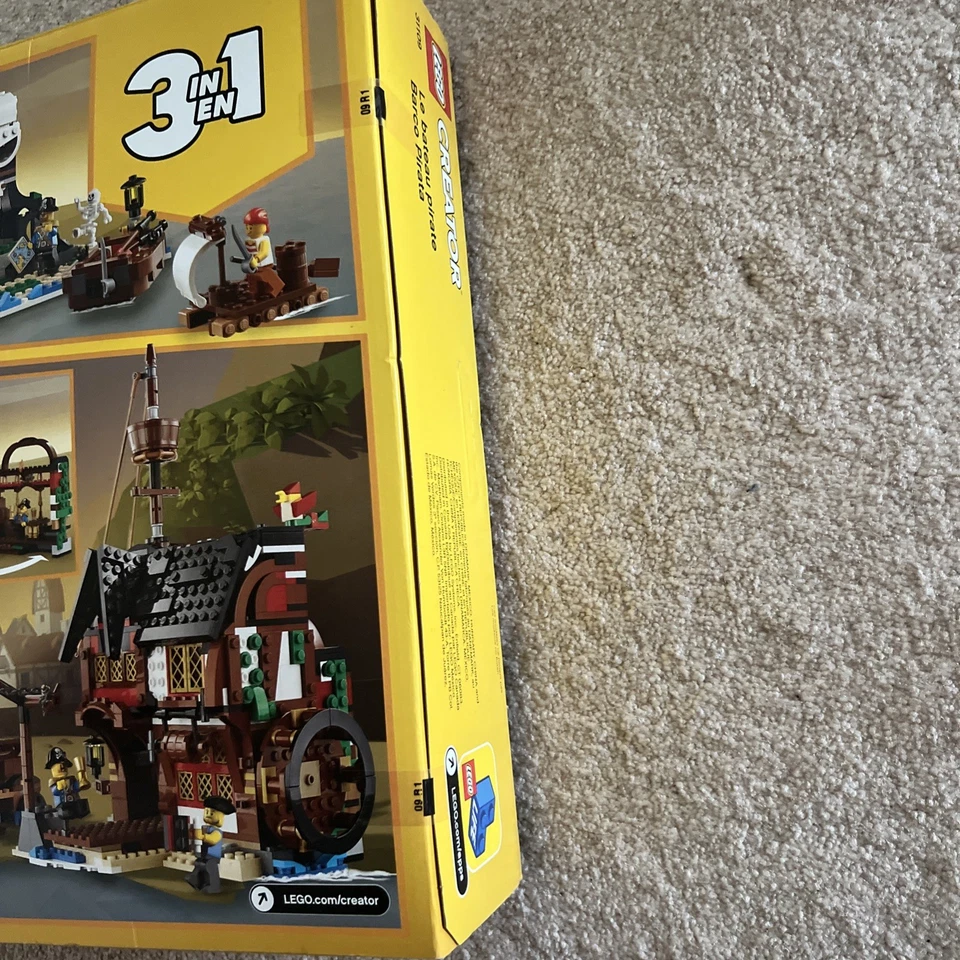 LEGO Creator 3-in-1 Pirate Ship (31109)NEW Factory SEALED RETIRED - Image 4 of 4