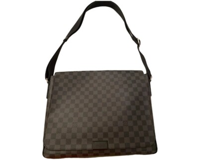 バッグ LOUIS VUITTON DISTRICT LOGO SHOULDER BAG Louis Vuitton District Messenger PM Shoulder Bag Black Canvas