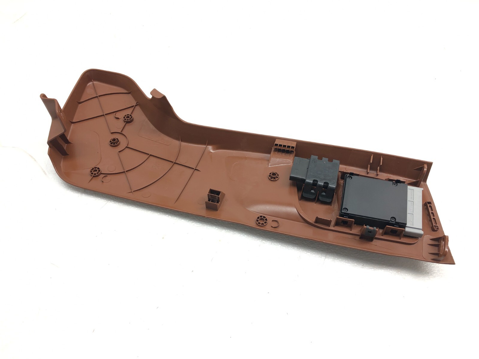 2014-2019 MASERATI GHIBLI SQ4 LEFT DRIVER FRONT SEAT TRIM W/ SWITCH OEM.