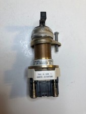 Allen Bradley 800H-JP20KB7 Selector Switch 3 Position, Spring Return, Heavy Duty