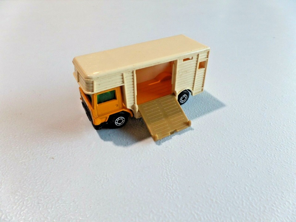 Matchbox Superfast Horse Box No. 40 NO Horses Good Shape Vintage ...