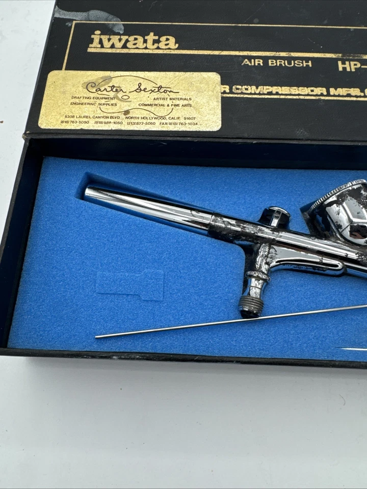 Iwata HP-C H4000 4000 Air Brush w/ Gravity Feed Dual Action Airbrush Japan Medea - Image 2 of 4