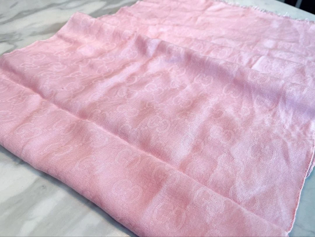 Foulard GUCCI rose laine soie 44 x 170 cm accessoire mode unisexe