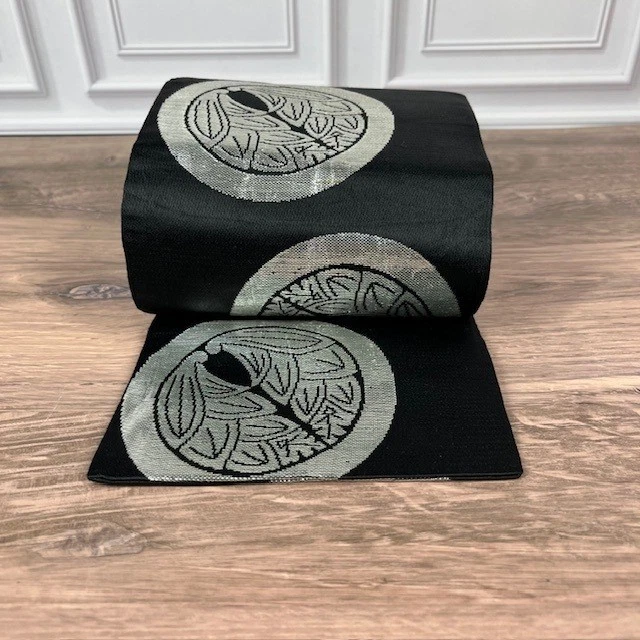 Cinturón Kimono Obi Brocado Japonés Vintage Diseño Hoja Negra y Plateada Foto 2 de 4