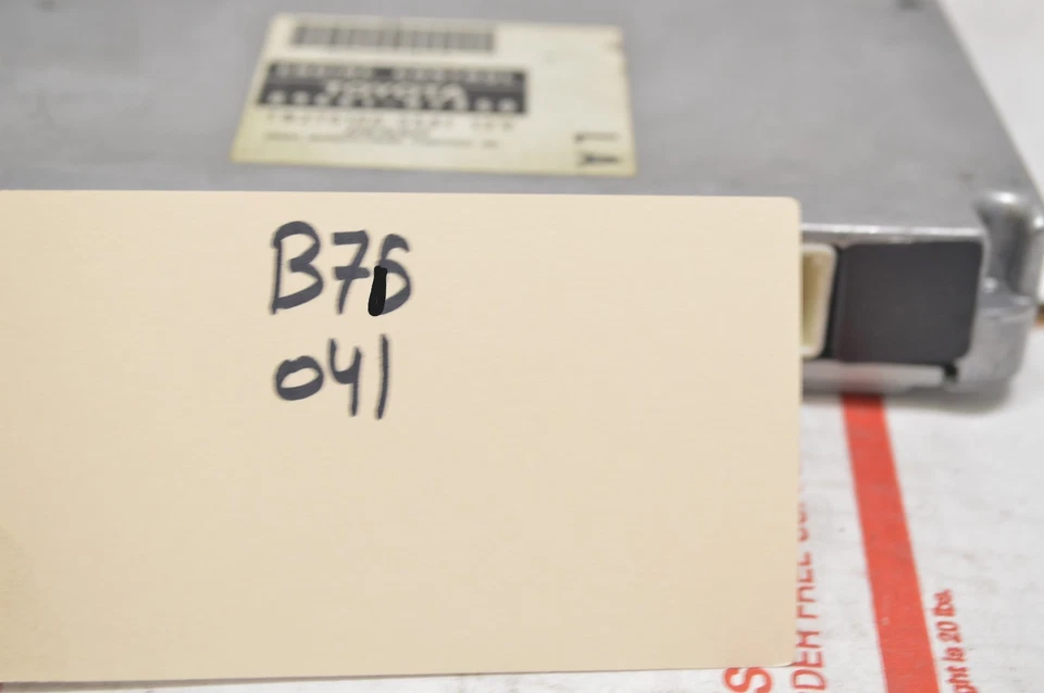 Unidad de módulo de control del motor Toyota Avalon 2005-2007 3,5 L 89661-07450 Ecm B76 041 Foto 4 de 4