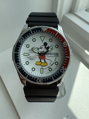 Vintage Lorus Mickey Mouse Day Date Pepsi Dive Watch V533-8A20 New Battery