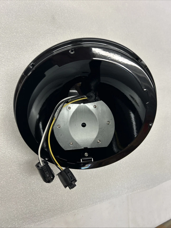 Неиспользованная черная 7-дюймовая ковшеобразная фара Harley Davidson FREEWHEELER 38 - Изображение 4 из 4