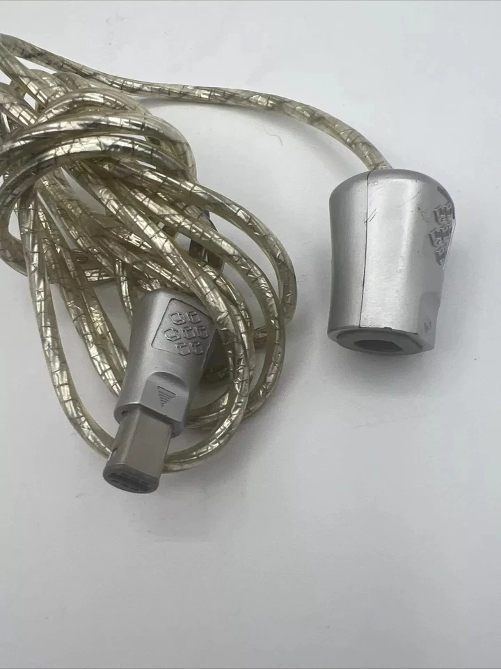 Intec Nintendo GameCube Controller Extension Cable Platinum Silver 6 Ft. - Image 2 of 3