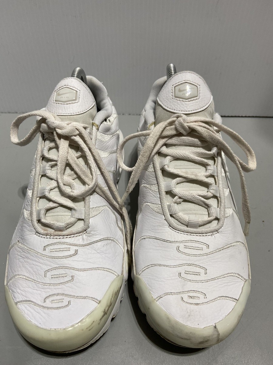 【おかゆ】Nike Air Max Plus ホワイト Nike Air Max Plus GS White Metallic Silver Shoes CW7044-100
