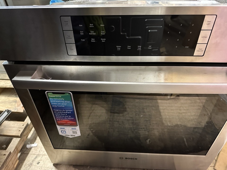 Bosch 800 Series HBL8453UC 30'' Smart Single Electric Wall Oven
