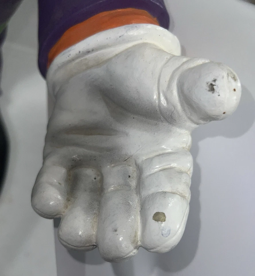 Soporte para cuenco de caramelo de espuma de Halloween The Joker Batman con cuenco. "19-7/8"" de alto" Foto 2 de 4