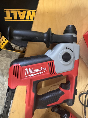Milwaukee SDS Plus Corded Rotary Hammer Drill 1 in Bit, 5268-21