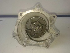 Pompe à eau Nissan CABSTAR