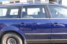 VW Passat 3B 3BG Kombi Variant Tür hinten rechts blau LA5E