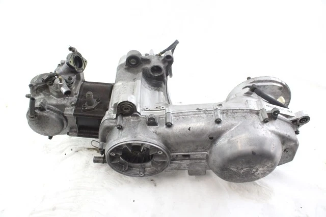 APRILIA LEONARDO 250 G308E MOTEUR KM 28.129 99 - 02 - Photo 2/4