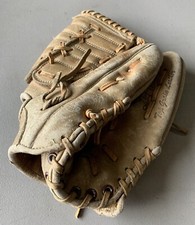 Vintage Wards Hawthorne Stan Musial AWARD Series Glove Mitt RHT 60-21204