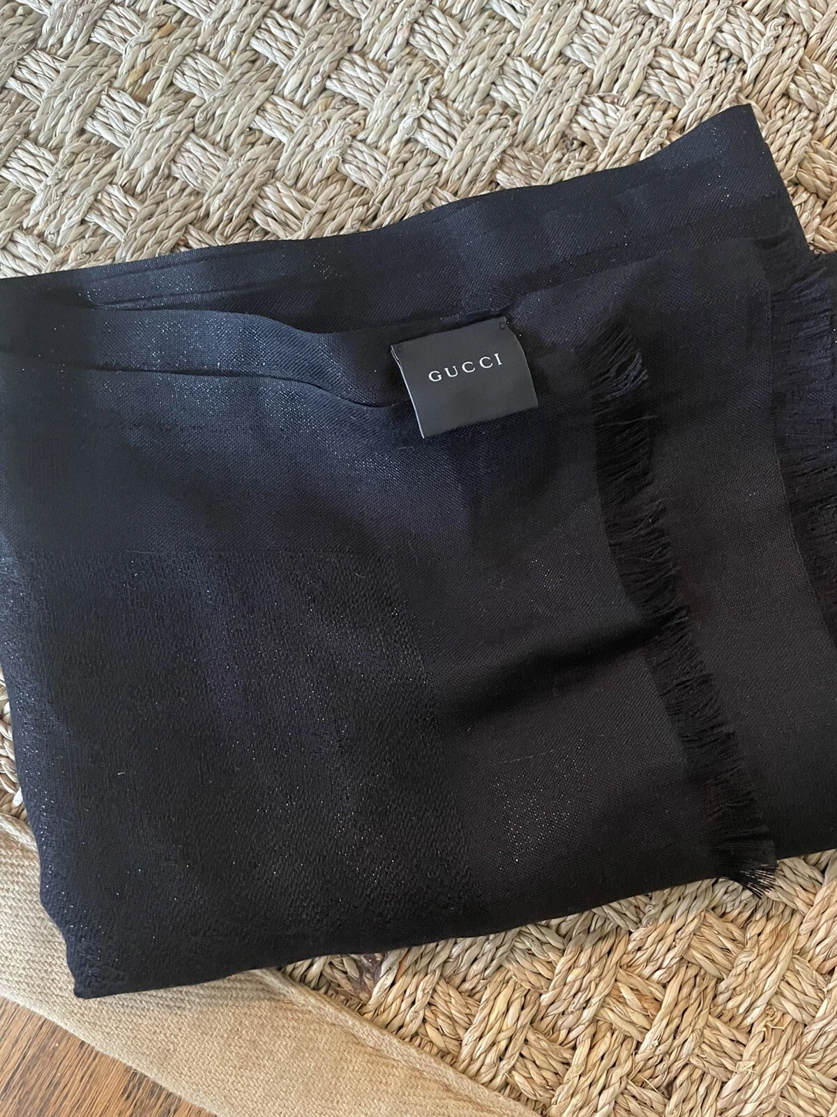 Foulard GUCCI anthracite graphite noir GG 70% laine 30% soie 45 x 180 UNISEXE