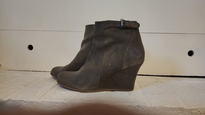 ladies boots size 9