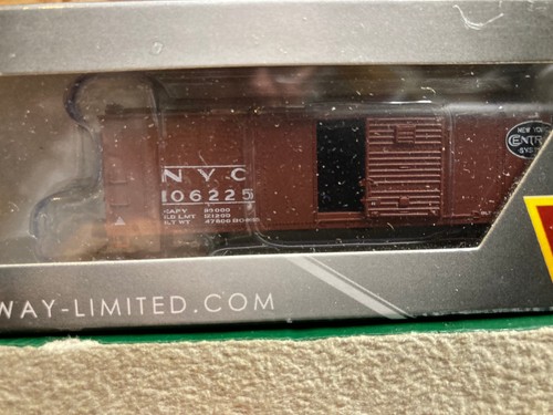 COCHE CAJA LATERAL DE ACERO BROADWAY LIMITED PREMIUM ESCALA N #106225 NYC | Zustand: Used