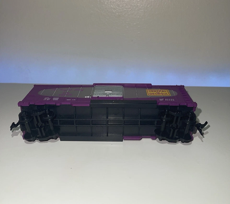 Vintage Model Power 7972 HO scale 46005 Central of Georgia Purple 40' Boxcar HTF - Image 4 of 4