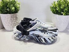 Crocs Echo Glow Marbled Clog Black / White 211883-0WU Youth J6 New With Tags