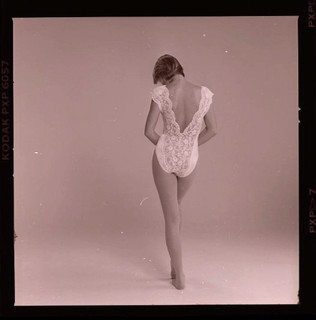 LQQK 3 vintage 1982 negative FABULOUS LINGERIE FASHION MODEL NEXT DOOR #57