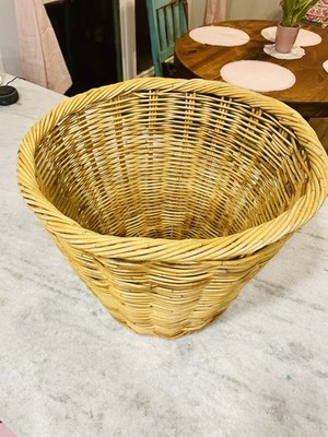 Vintage Heavy Wicker Laundry Basket Large Farmhouse Storage Blanket Basket EUC