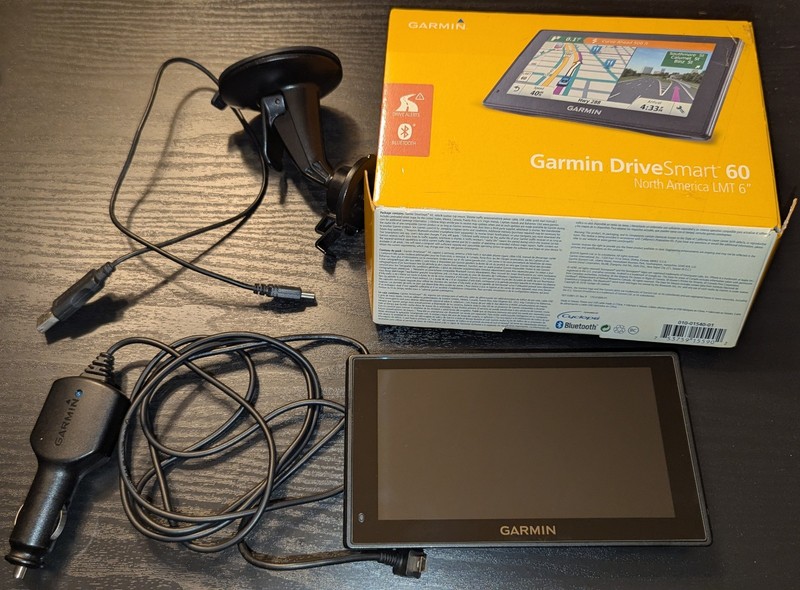 GARMIN DriveSmart 60LMT 6" Voice Activated GPS Free Lifetime Maps/Traffic Alerts