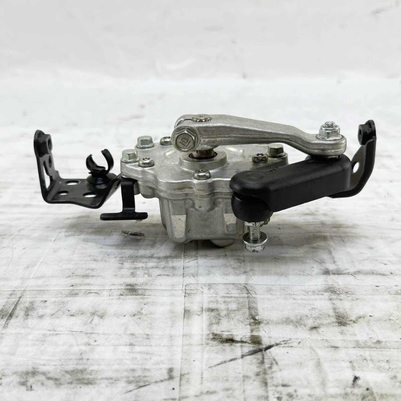 2008 - 2011 HONDA CBR1000RR STEERING STABILIZER DAMPER ASSEMBLY BRACKET OEM