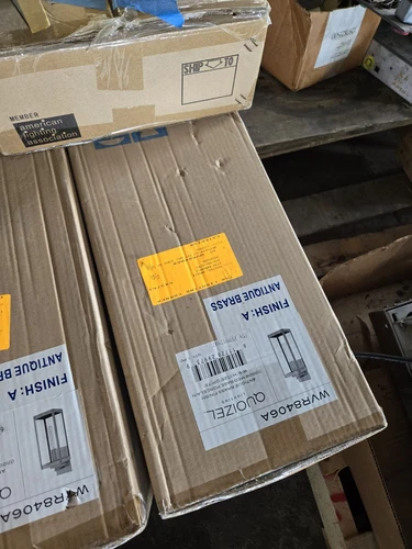 Quoizel Lighting WVR8406EK 1-Light Medium Outdoor Wall Antique Brass - Picture 3 of 4