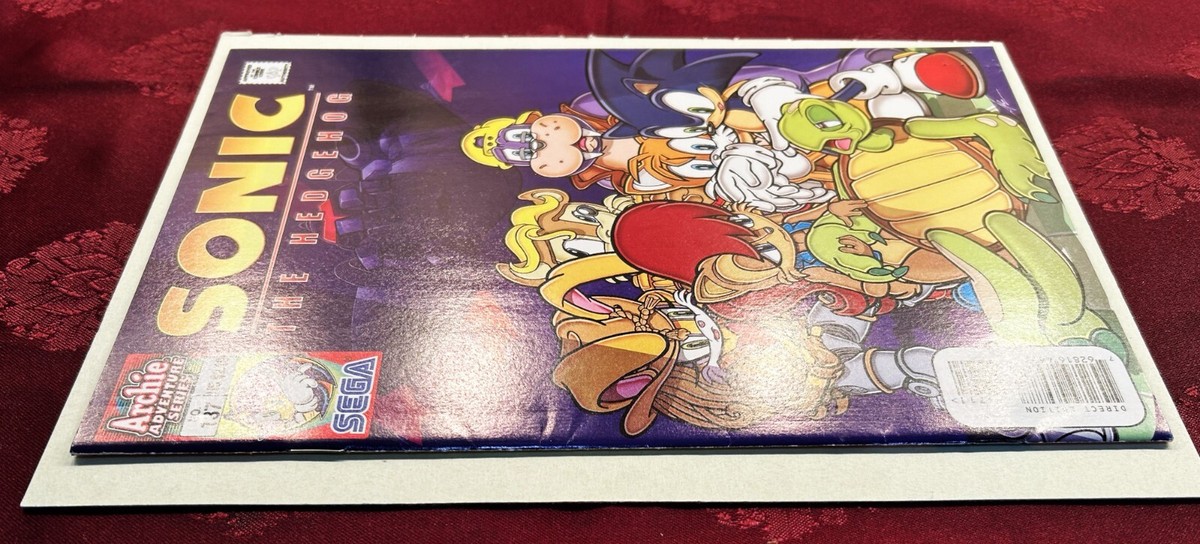 SONIC The HEDGEHOG Comic Book #137 August 2004 KNUCKLES JULIE SU