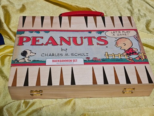 Peanuts Hallmark Backgammon Set NEW Unused