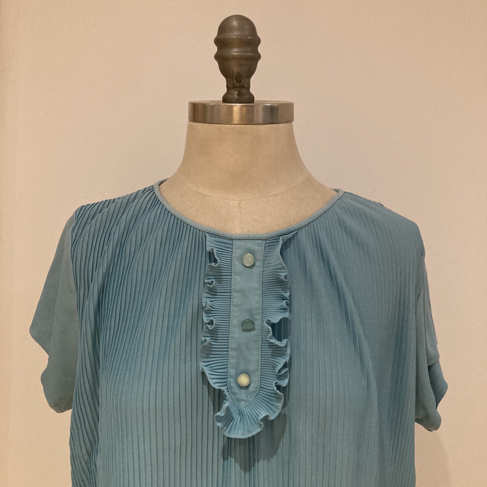 1960s Prova (BHS) Vintage Pleated Top, Short Sleeves, 39"-40" Bust 2