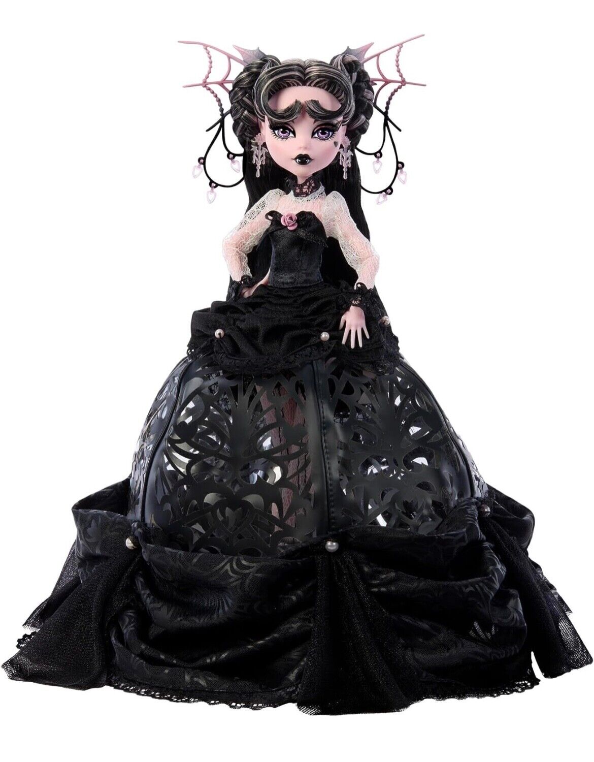 Monster High Draculaura Doll Vampire Heart in Extravagant Black Ballgown PRESALE