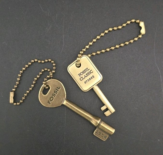 VTG Fossil Brass Key Charm Purse Accessory