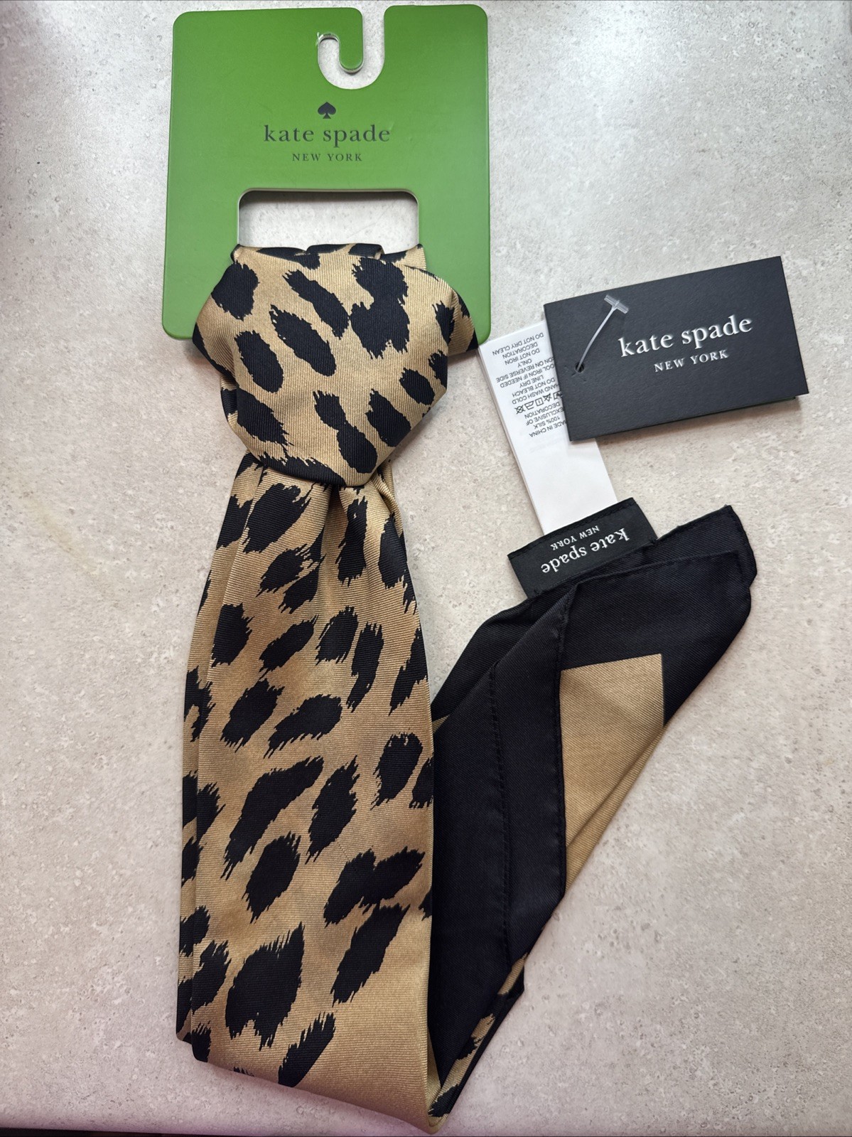 NWT Kate Spade Leopard Silk Square Scarf 100% Authentic BLACK  msrp.$88 thumbnail 2