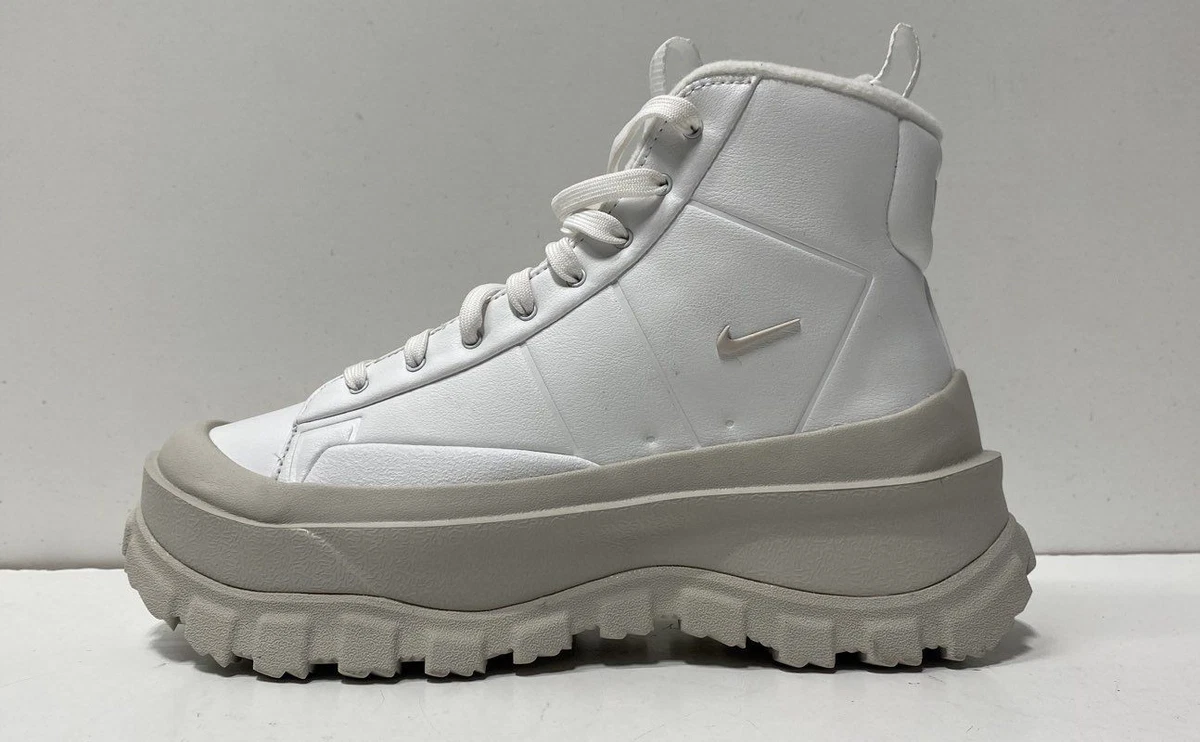 Nike White Winter Boots for Women for sale - eBay