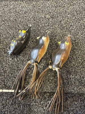 Snag Proof Original Bobby's Perfect Frog  Lures Need Work See Description