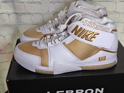 Nike LeBron 2 Retro 'Maccabi' White-Metallic Gold (DJ4892-100) - Size 12 Mens 