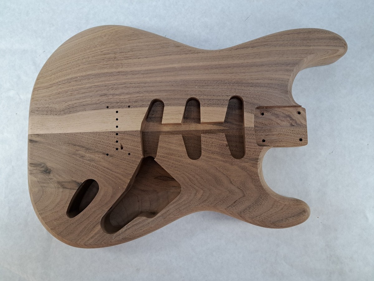 Walnut SSS Hardtail guitar body - fits Fender Strat Stratocaster