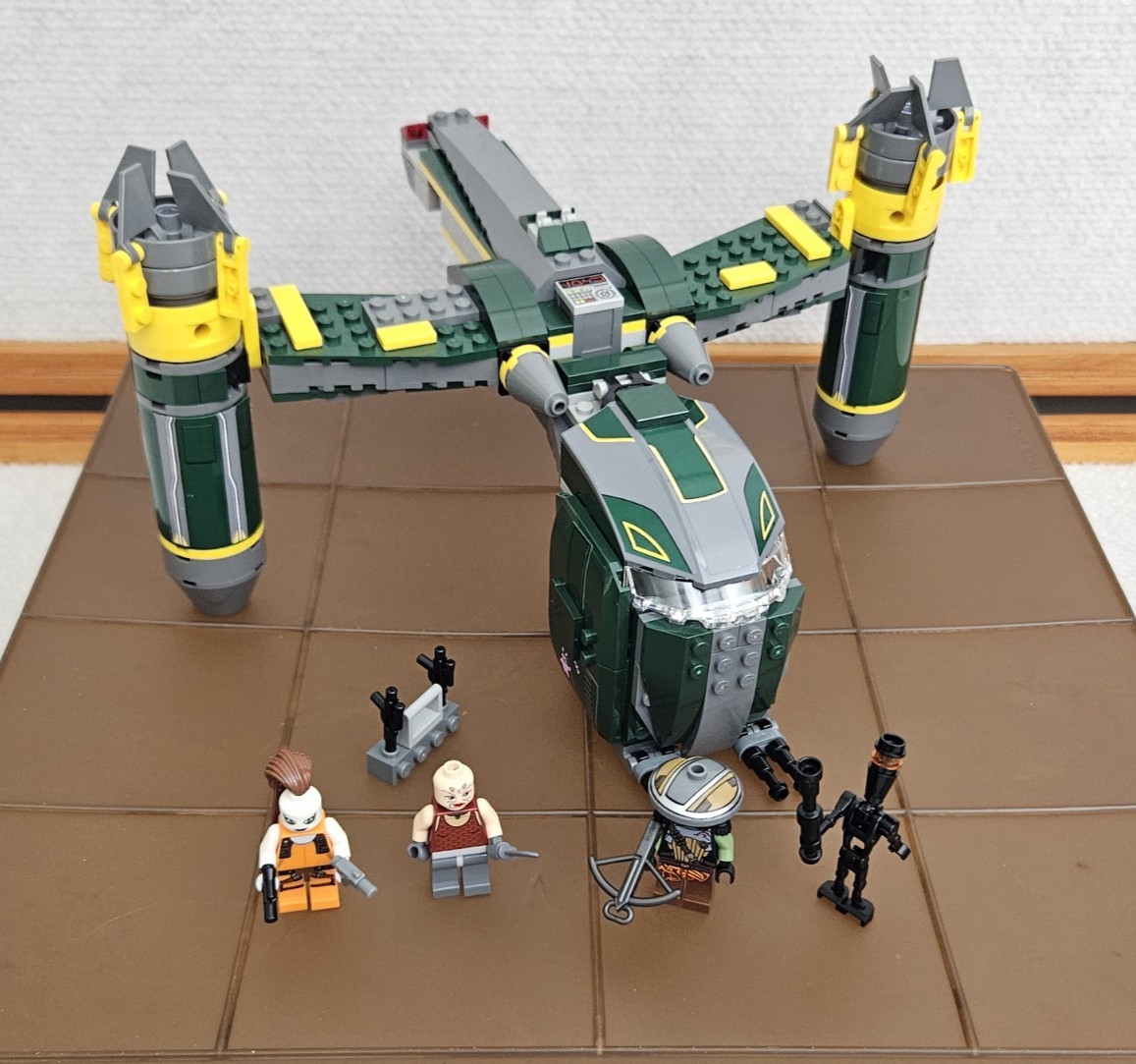 LEGO Star Wars Bounty Hunter Assault Gunship Minifigures #7930 Near Complete
