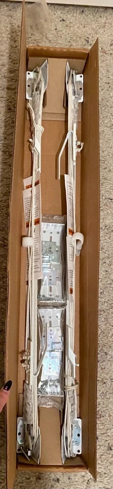 Paquete de 2 varillas transversales Kirsch bidireccionales en blanco 30" - 48" 23123.025 Foto 3 de 3